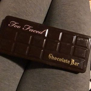 Too faced chocolate bar palette